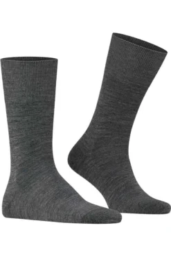 FALKE Airport Herren Socken Dunkelgrau, Einfarbig 8 FALKE Airport Herren Socken Dunkelgrau, Einfarbig -Ausgewählte Bekleidungsgeschäfte 14435 3070 3 800 1200x1200