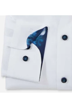 OLYMP Level Five Body Fit Hemd Weiss, Einfarbig 6 OLYMP Level Five Body Fit Hemd Weiss, Einfarbig -Ausgewählte Bekleidungsgeschäfte 2090 34 00 2 800 1200x1200