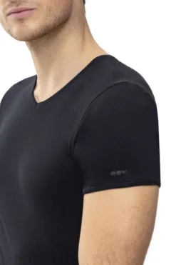 Mey SoftwareRegular Fit T-Shirt V-Ausschnitt Schwarz,Einfarbig 8 Mey SoftwareRegular Fit T-Shirt V-Ausschnitt Schwarz,Einfarbig -Ausgewählte Bekleidungsgeschäfte 42507 123 3 800 1200x1200
