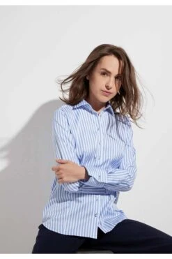 ETERNA Modern Classic Bluseblau, Gestreift 7 ETERNA Modern Classic Bluseblau, Gestreift -Ausgewählte Bekleidungsgeschäfte 6299 D708 12 11 800 1200x1200