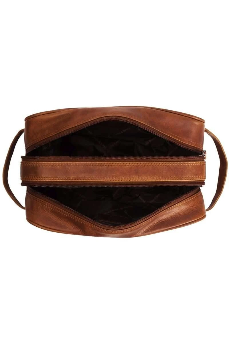 Chesterfield Herren KulturbeutelStacey Cognac, Einfarbig 4 Chesterfield Herren KulturbeutelStacey Cognac, Einfarbig – Bild 4