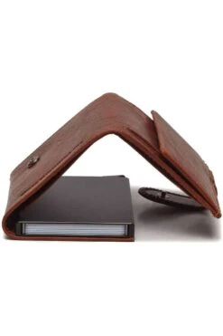 Chesterfield Antique Buff Kartenetuicognac, Einfarbig 7 Chesterfield Antique Buff Kartenetuicognac, Einfarbig -Ausgewählte Bekleidungsgeschäfte CH C08 0458 31 2 800 1200x1200