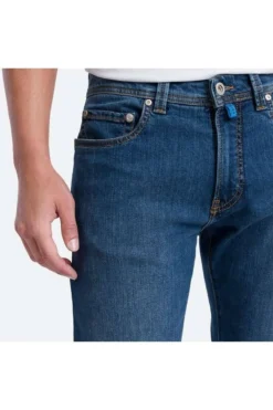 Pierre Cardin Lyon Futureflex Tapered Fit Five-Pocket Herren Jeans Blau -Ausgewählte Bekleidungsgeschäfte PC C7 34510 8037 6831 3 800 1200x1200